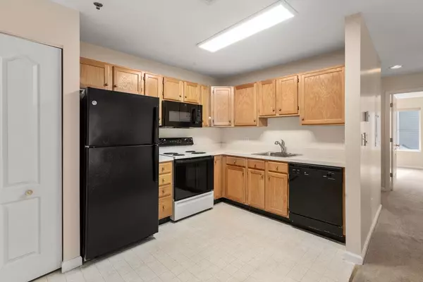 Quincy, MA 02169,200 Falls Boulevard #F206