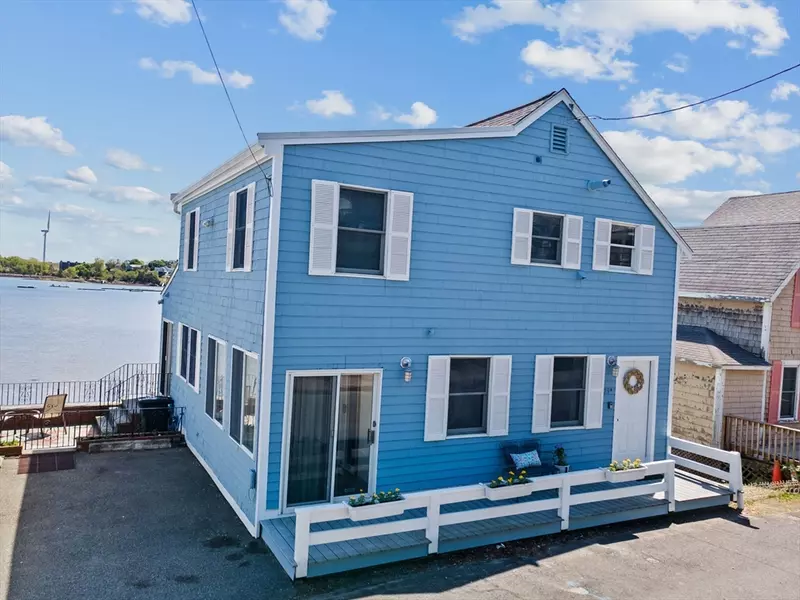 29-A Bay St, Hull, MA 02045