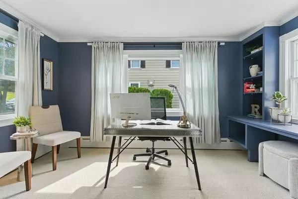 Stoneham, MA 02180,9 Rustic Rd
