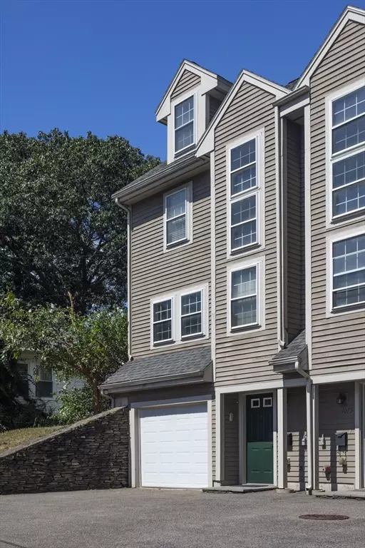Newton, MA 02161,1077 Boylston St #1077