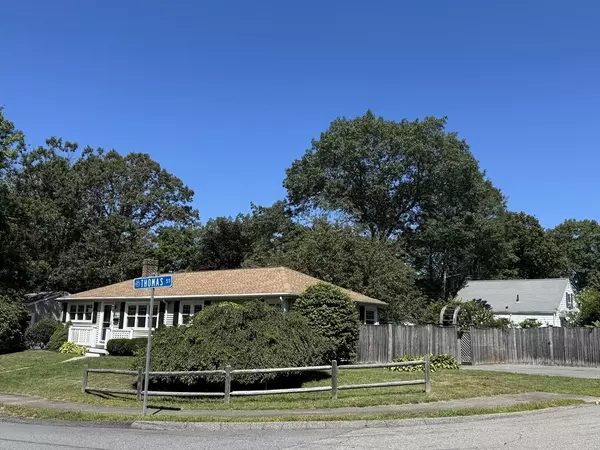 Walpole, MA 02081,12 Thomas St