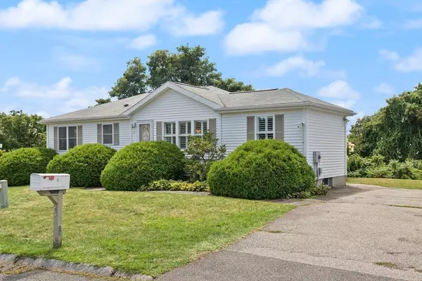 Gloucester, MA 01930,11 Crestview Terrace