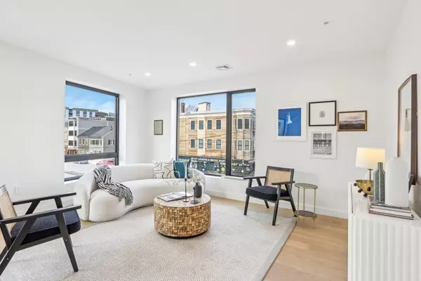 Boston, MA 02127,256 Dorchester Street #305