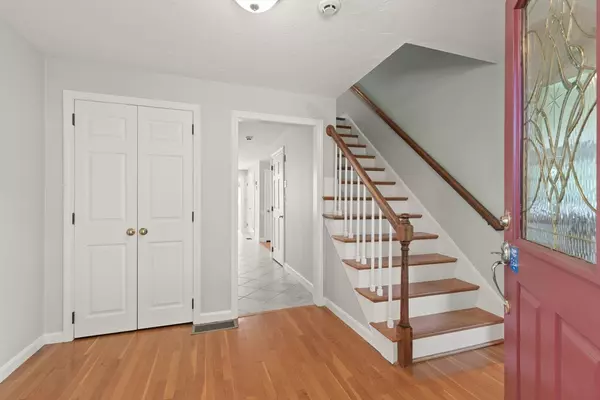 Millis, MA 02054,9 Bogastow Circle