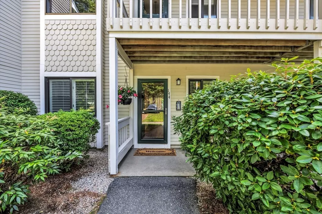 Brewster, MA 02631,144 Eaton Ln #144