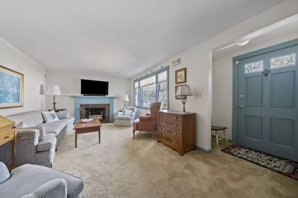 Weymouth, MA 02190,103 King Philip St