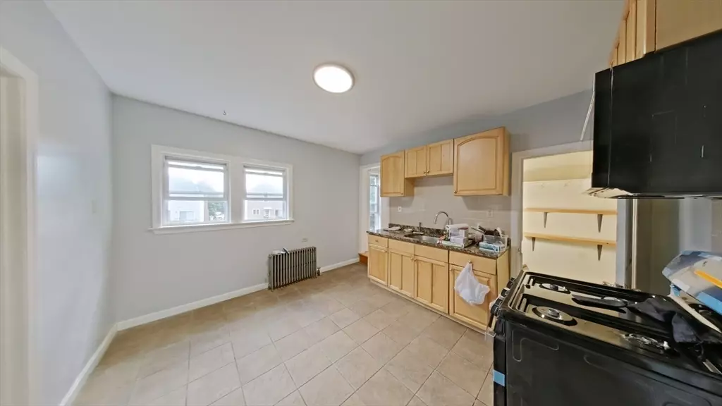 24 Kent St #24, Quincy, MA 02169