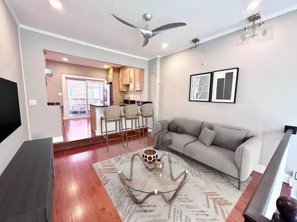 Boston, MA 02128,99 Cottage St #B