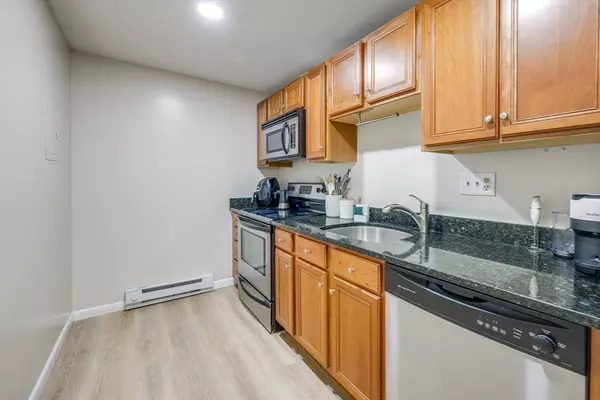 Hudson, MA 01749,200 Manning St #16C