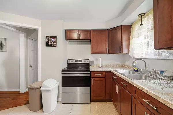 West Springfield, MA 01089,145 Amostown Rd