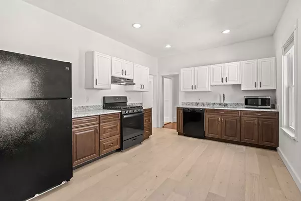 Somerville, MA 02144,103 Willow Ave #2