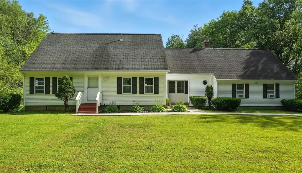 178 West Pomeroy Lane, Amherst, MA 01002
