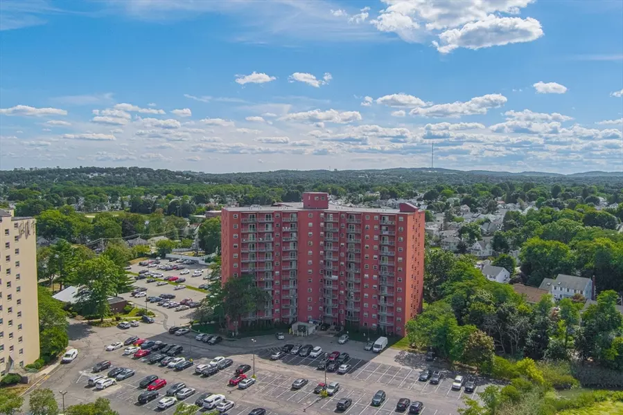115 W Squantum St #702, Quincy, MA 02171
