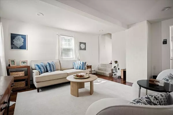 Haverhill, MA 01830,10 Fay Place