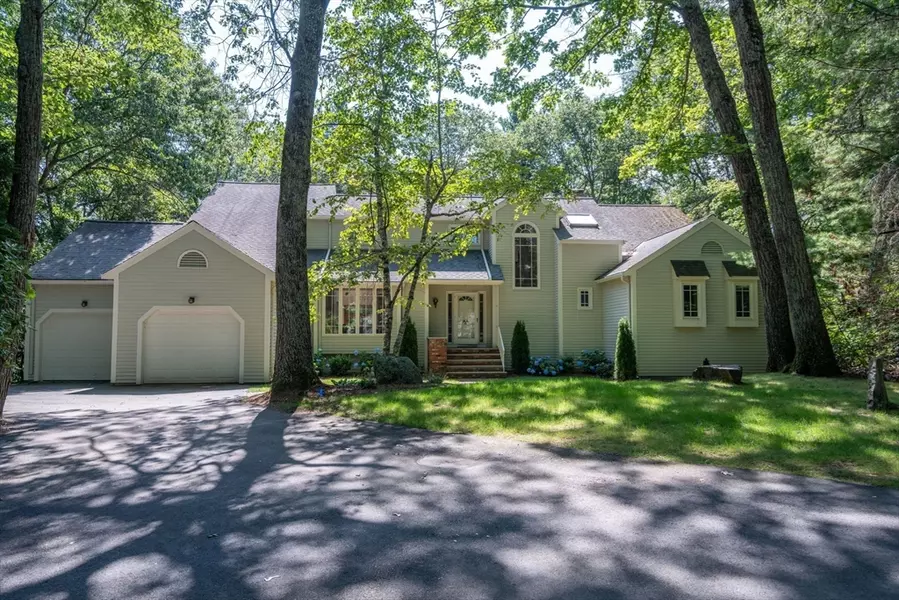 24 Oak Meadow Rd, Lincoln, MA 01773
