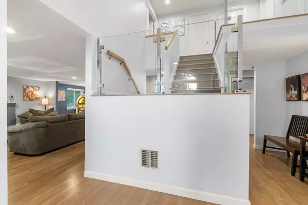 Newton, MA 02459,41 Juniper Lane