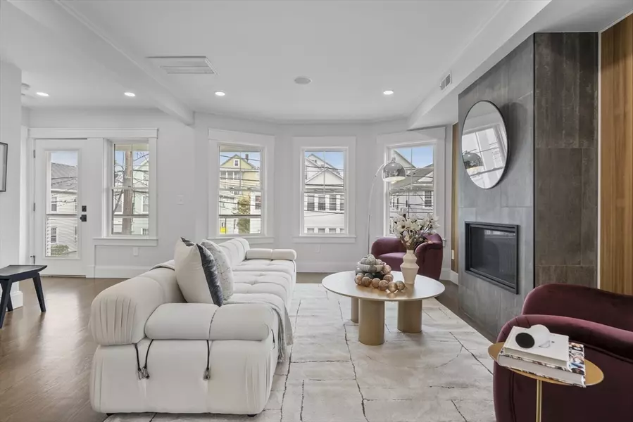70-72 Governor Winthrop Rd #72, Somerville, MA 02145
