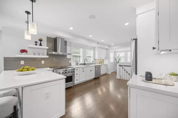 70-72 Governor Winthrop Rd #72, Somerville, MA 02145