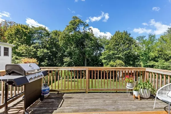 Swampscott, MA 01907,9 Sampson Ave