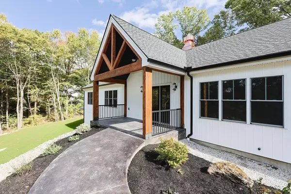 68 Lackey Dam Rd, Sutton, MA 01590