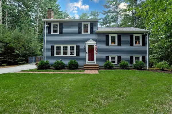Pembroke, MA 02359,12 Pine Needle Ln