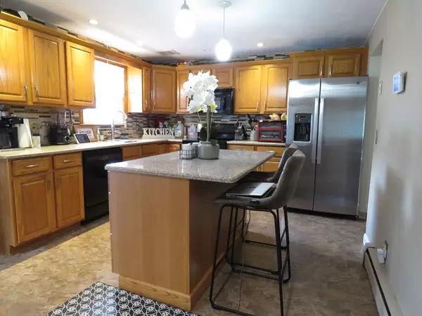 Brockton, MA 02301,31 Van Cliff