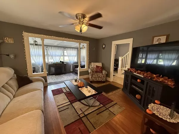 Merrimac, MA 01860,24 Union St