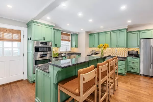 Rockport, MA 01966,34 Mount Pleasant St