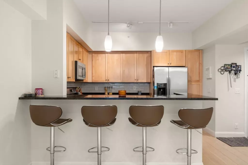 Winthrop, MA 02152,550 Pleasant St #307