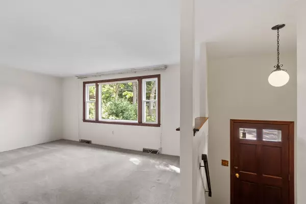 Marlborough, MA 01752,377 Hosmer St