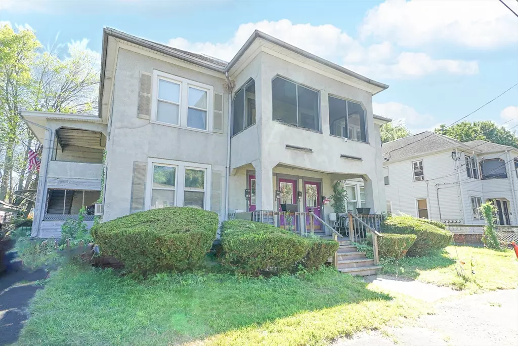 Chicopee, MA 01020,13 Rose St