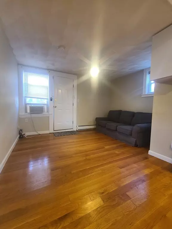 Worcester, MA 01608,39 Florence #2