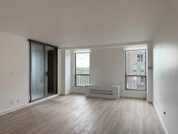 Brookline, MA 02445,33 Pond Ave #1103