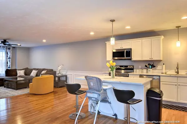 Worcester, MA 01603,110 Apricot Street
