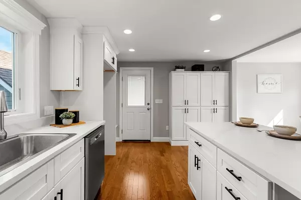 Tewksbury, MA 01876,16 Water Street