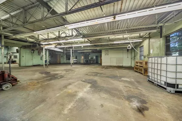 Pembroke, MA 02359,263-265 Oak St