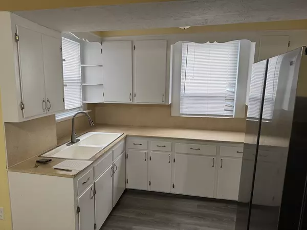 Woburn, MA 01801,131 Pleasant #1