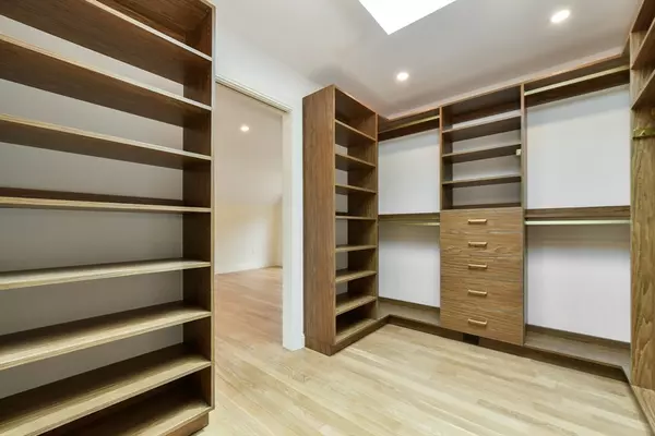 Boston, MA 02122,36 Mckone Street