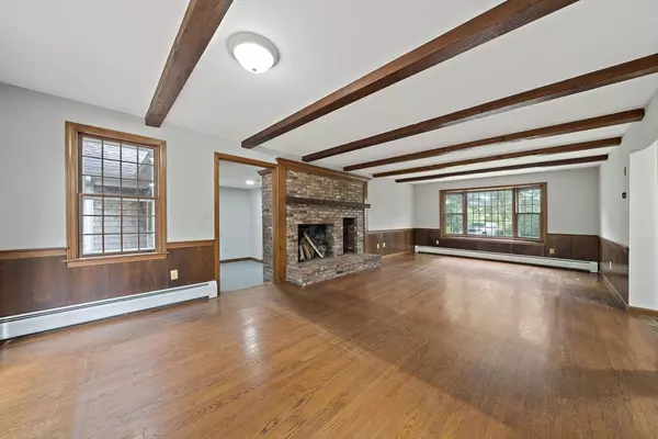 Barnstable, MA 02632,70 Joyce Anne Rd