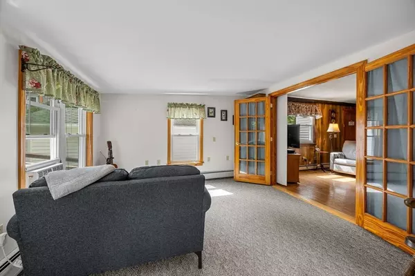 Middleboro, MA 02346,10 Warren Ave