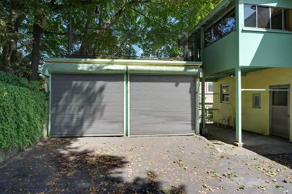 Arlington, MA 02476,79-81 Bartlett Ave