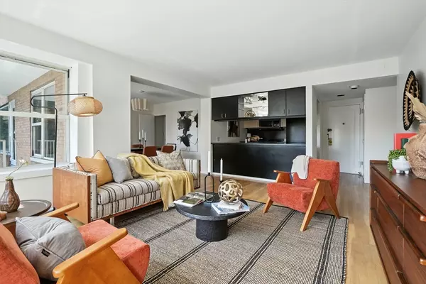 Boston, MA 02114,145 Pinckney St #403/405/407