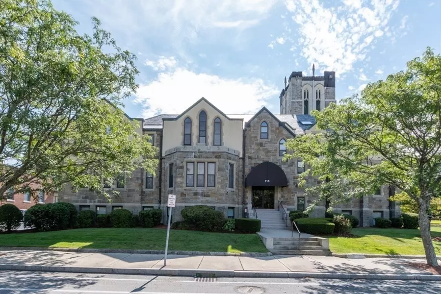 115 Washington St #3D, Winchester, MA 01890