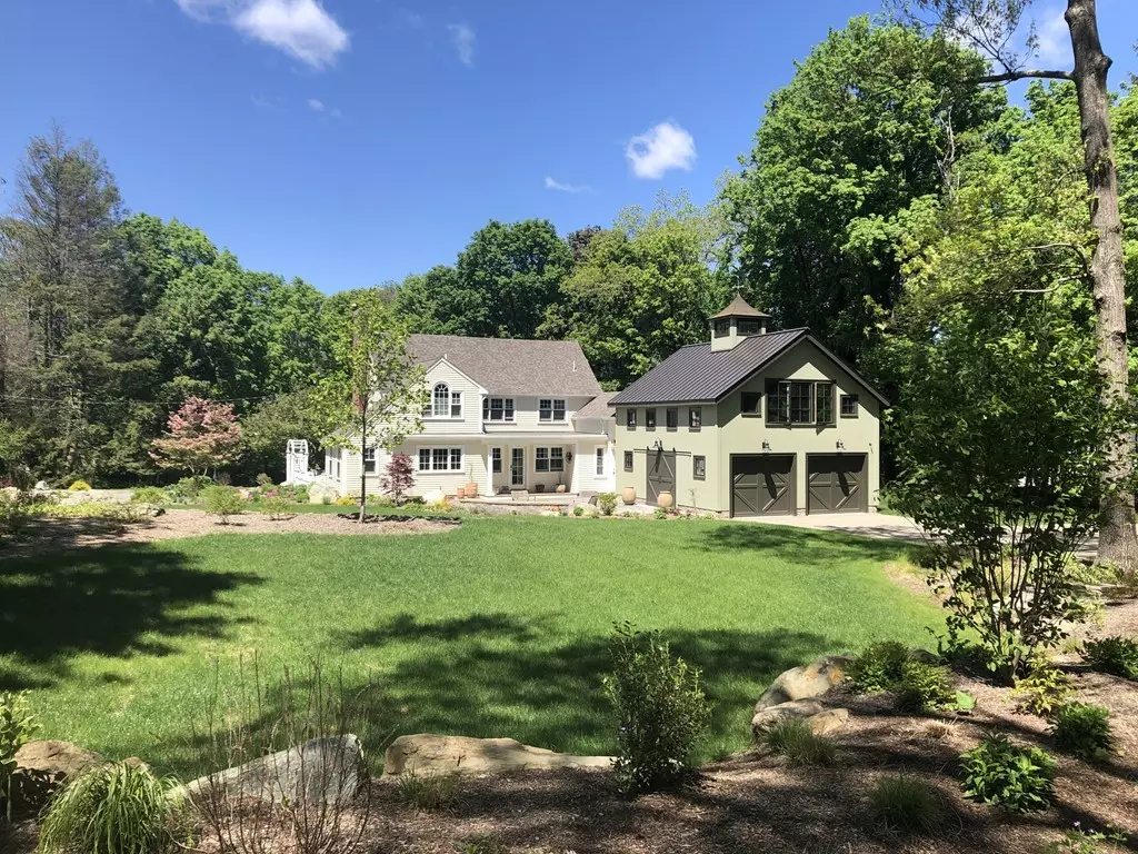 Weston, MA 02493,16 Pinecroft Rd