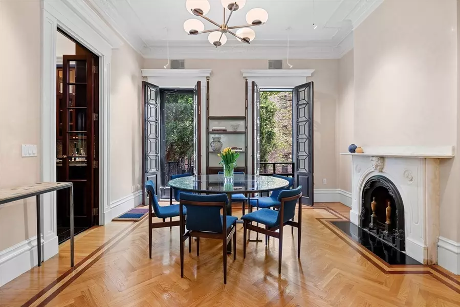 22 Worcester Sq #1, Boston, MA 02118