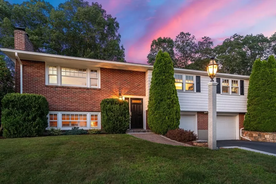 20 Woodchester Cir, Waltham, MA 02451