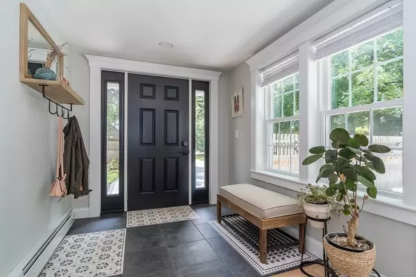 Wellesley, MA 02481,1 Roberts Rd