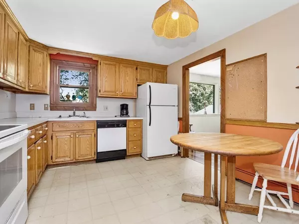 Waltham, MA 02452,14 Mallard Way