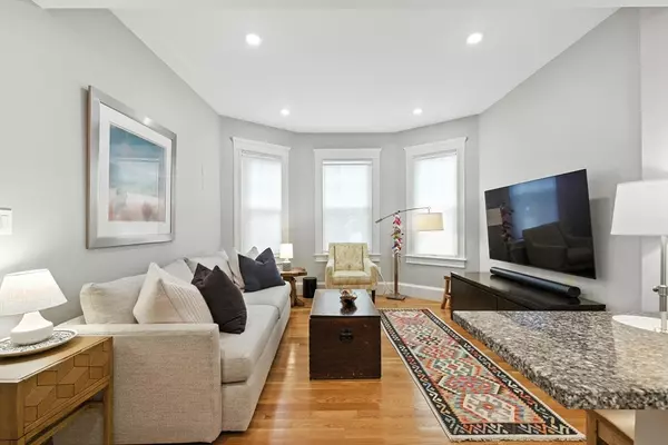 227 Centre St #1, Boston, MA 02124