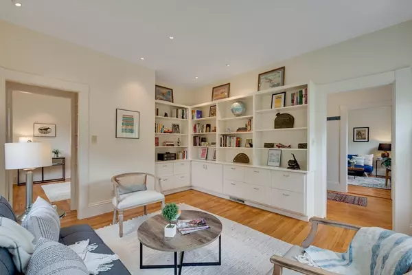 Lincoln, MA 01773,46-52 Winter Street